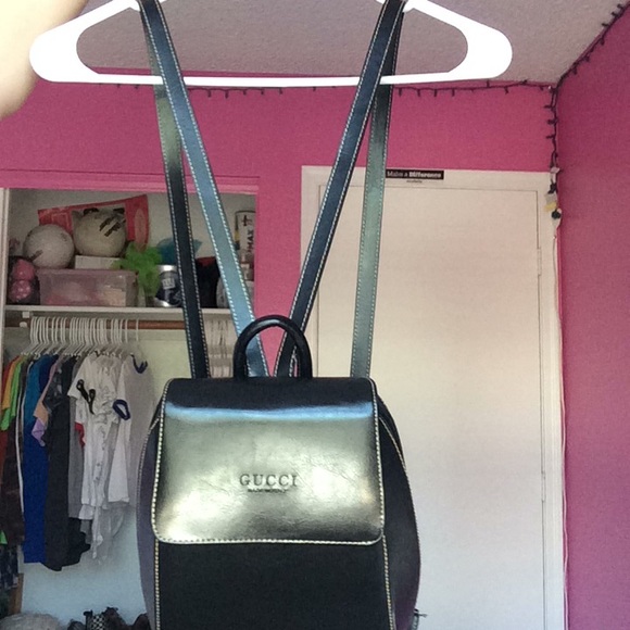 Classic double pocket GUCCI bag - Picture 4 of 4